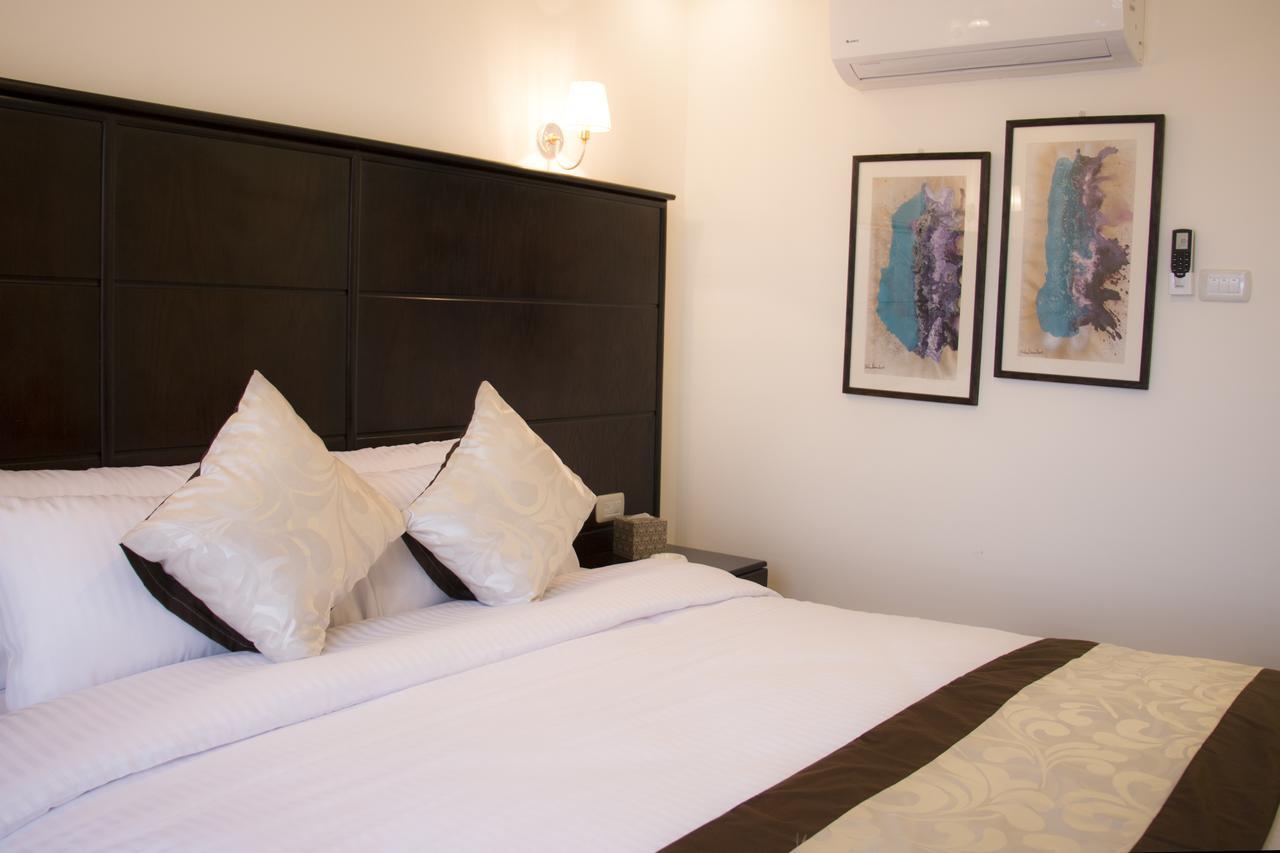London Bridge Hotel Amman Bagian luar foto
