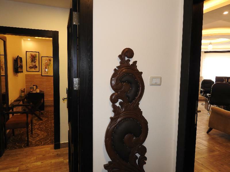London Bridge Hotel Amman Bagian luar foto
